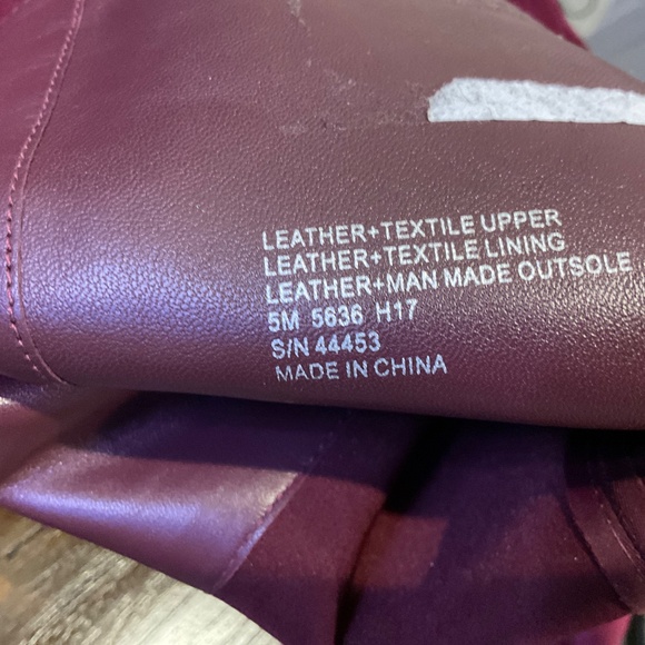 NEW Tory Burch Caitlin Burgundy Suede stretch over the knee boot size 5M - Picture 11 of 11